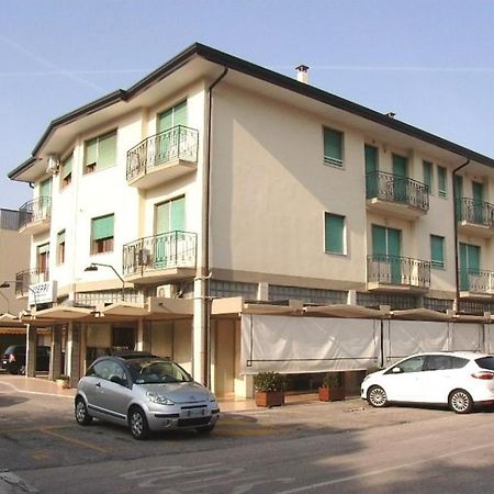 Apartment In Eraclea Mare 25694 Luaran gambar